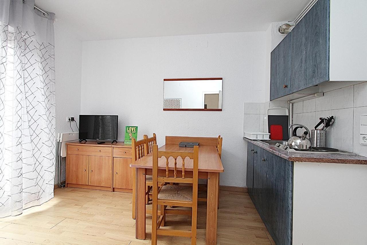 Apartaments Nàutic Lloret de Mar Quarto foto
